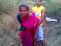 भारतीय ट्रांसजेंडर भाभी का फुल-लेंथ सेक्स वीडियो