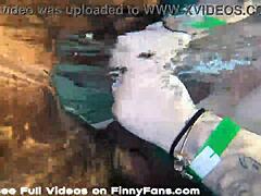 MILF Kendra Kox szopja a nagy fekete farkat a víz alatt
