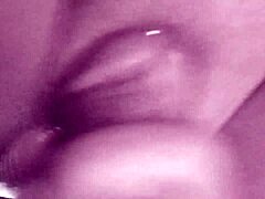 बड़े स्तन वाली MILF को घर में बने वीडियो में चोदा जाता है।