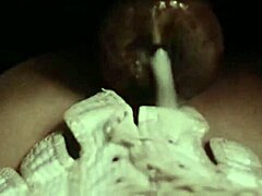 Scena de sex a unei celebrități cu Lise Danvers într-un cadru vintage clasic