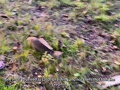 러시아 계모가 집에서 만든 비디오에서 친아들에게 낚시를 가르칩니다