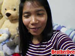 थाई लड़की हीथर एक सप्ताह के गर्भवती मिशनरी के दौरान मुंह में एक स्खलन प्राप्त करती है और निगलती है