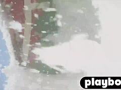 Hardcore lesbisk action med en gruppe vilde babes i sneen